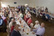 Repas de la FNACA le dimanche 14 septembre à Frazé.140 membres de l'association sont présents.