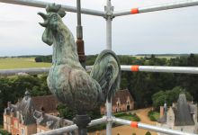 Le coq veille sur le château