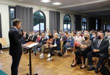 La conférence de Stéphane Bern a fait salle comble