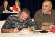 Assemblée générale de l'association du Trait d'Union le samedi 8 novembre 2008 à 18H30.
Signature de la convention d'utilisation du local communal (ancienne cantine scolaire) par l'ensemble des associations Frazéennes.
