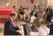 Concert dans l'église, par Alain Gauthier, conseiller municipal et vice-président du CCAS